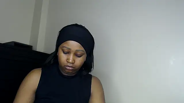 NIKKIE LOVE online show from 13, 4, 2026