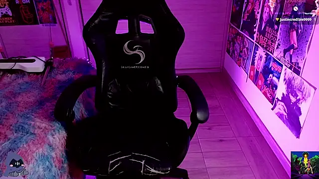 Emmachan19 online show from 20, 1, 2025