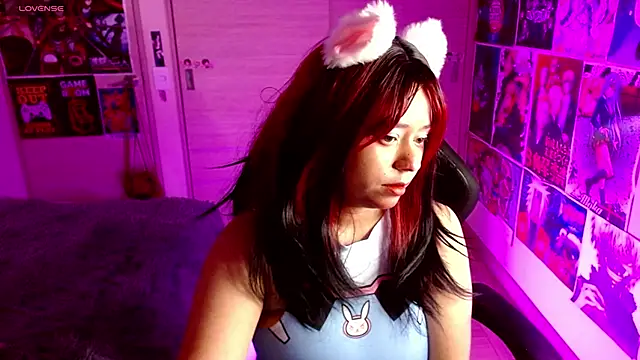 Emmachan19 online show from 24, 11, 2025