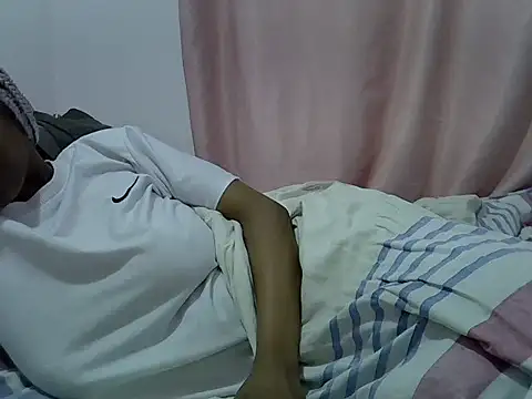 prettybeee online show from 28, 4, 2026