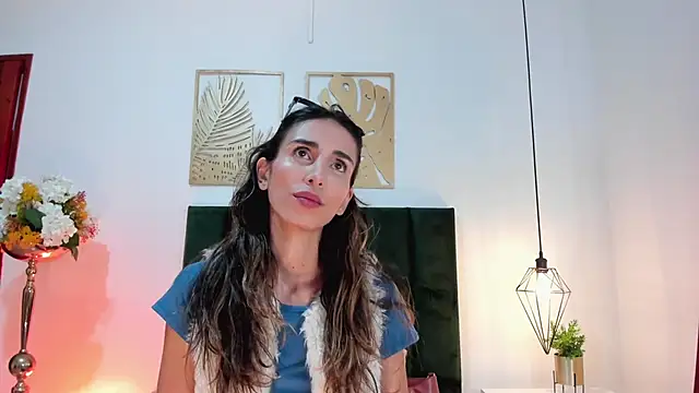 Snapshot of Nina_Cavaali chatting on 31, 12, 2024 Nina Cavaali online show from 31, 12, 2024