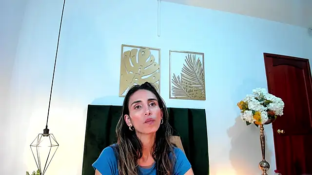 Snapshot of Nina_Cavaali chatting on 8, 2, 2025 Nina Cavaali online show from 8, 2, 2025