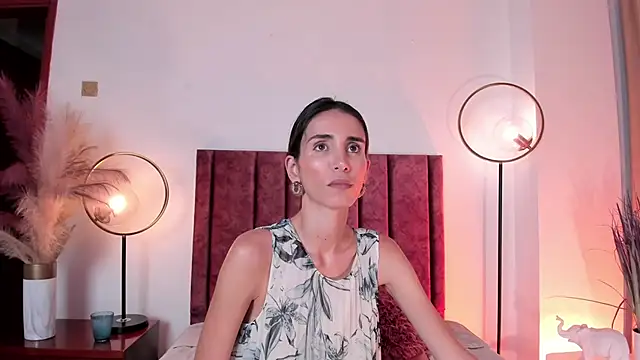 Snapshot of Nina_Cavaali chatting on 13, 2, 2025 Nina Cavaali online show from 13, 2, 2025