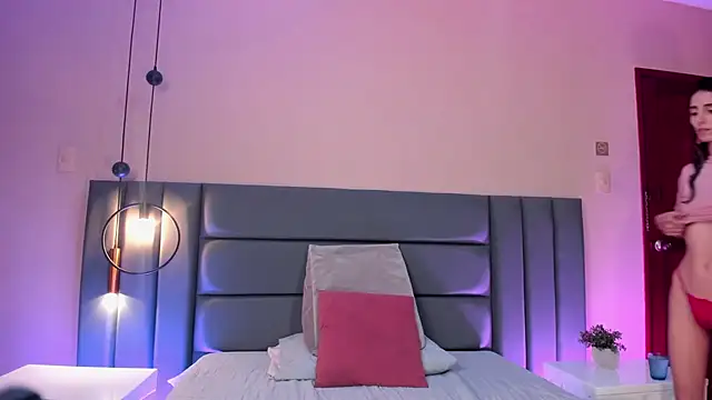 Snapshot of Nina_Cavaali chatting on 13, 3, 2025 Nina Cavaali online show from 13, 3, 2025