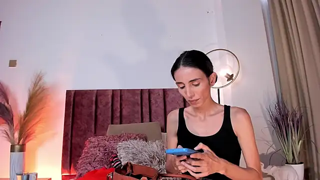 Snapshot of Nina_Cavaali chatting on 21, 3, 2025 Nina Cavaali online show from 21, 3, 2025