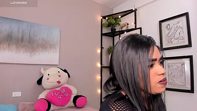 Briana Wells  online show from 29, 3, 2026