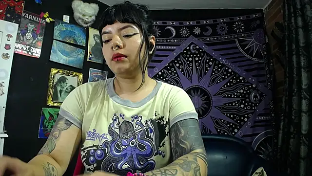 Yourmadame P online show from 16, 7, 2026