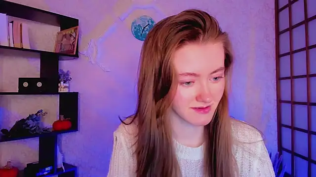 KateCuddle online show from 24, 12, 2024