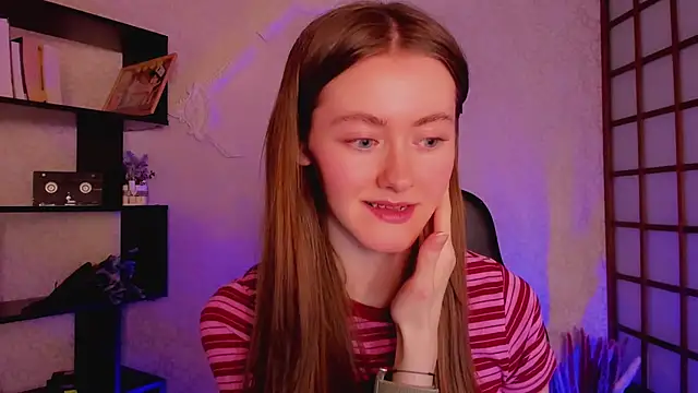 KateCuddle online show from 15, 1, 2025