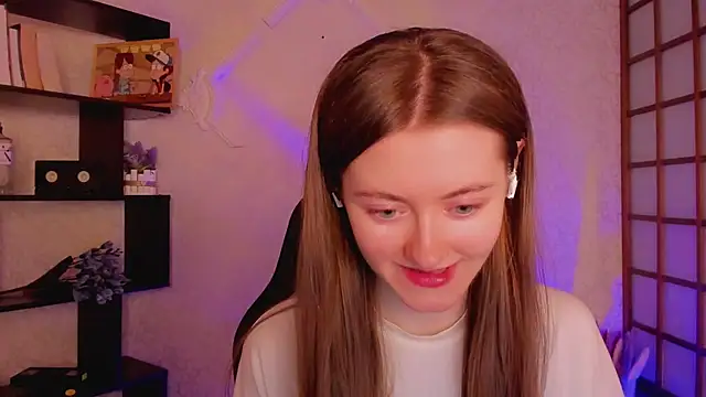 KateCuddle online show from 24, 1, 2025