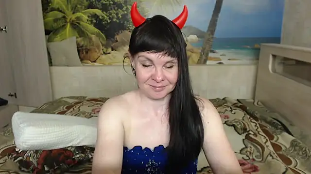 Snapshot of Aphelandra chatting on 25, 5, 2026 Aphelandra online show from 25, 5, 2026