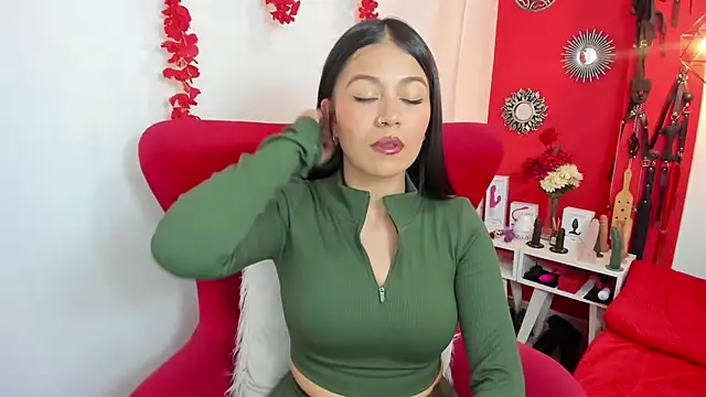 julieta evans  online show from 25, 2, 2025