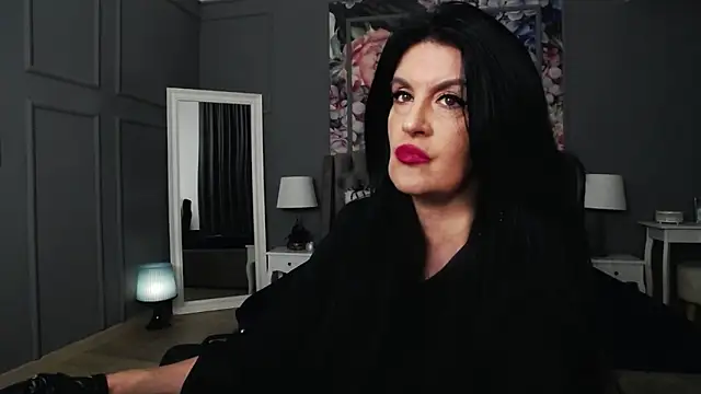 DomMelissaW online show from 6, 3, 2025