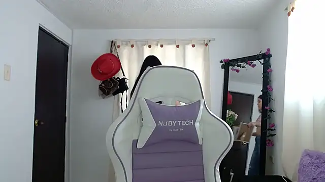 Snapshot of InocentHeaven1 chatting on 7, 12, 2024 InocentHeaven1 online show from 7, 12, 2024