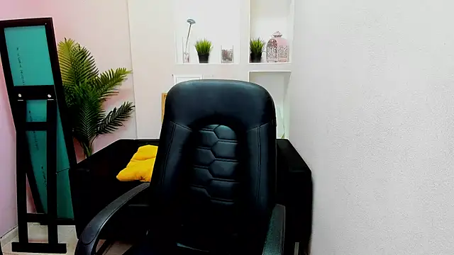 Persephoni online show from 16, 3, 2025