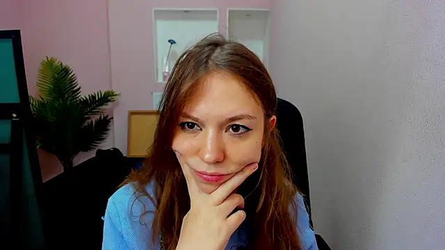 Persephoni online show from 7, 10, 2025