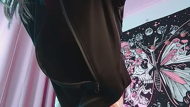 Snapshot of Saturn1a chatting on 5, 3, 2025 Saturn1a online show from 5, 3, 2025