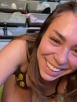 Snapshot of LeaGambit__ chatting on 12, 12, 2024 LeaGambit online show from 12, 12, 2024