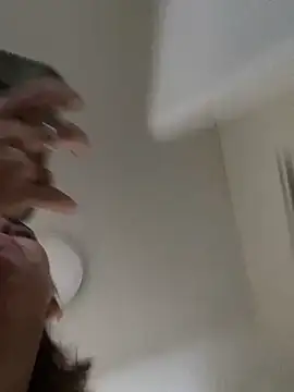 Snapshot of LeaGambit__ chatting on 24, 9, 2025 LeaGambit online show from 24, 9, 2025