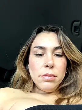 Snapshot of LeaGambit__ chatting on 18, 12, 2025 LeaGambit online show from 18, 12, 2025