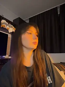 itssophiie online show from 7, 6, 2026