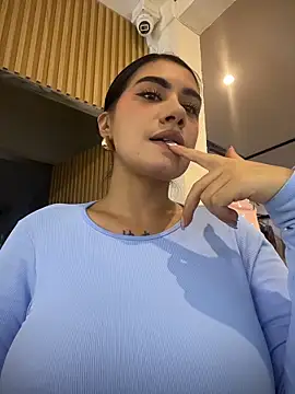 clarachanelricek online show from 18, 3, 2026