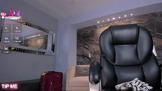 SophieBarnett online show from 23, 9, 2025