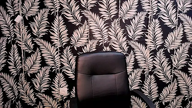 Olivia playful online show from 19, 1, 2025