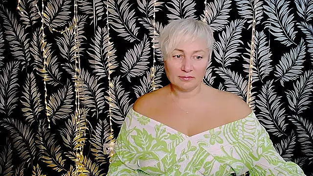 Olivia playful online show from 19, 10, 2025