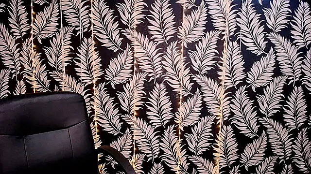 Olivia playful online show from 12, 3, 2026