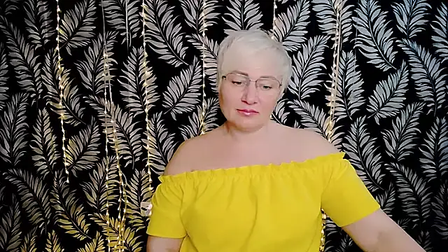 Olivia playful online show from 25, 4, 2026