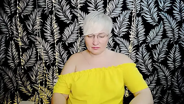 Snapshot of Olivia_playful chatting on 25, 5, 2026 Olivia playful online show from 25, 5, 2026
