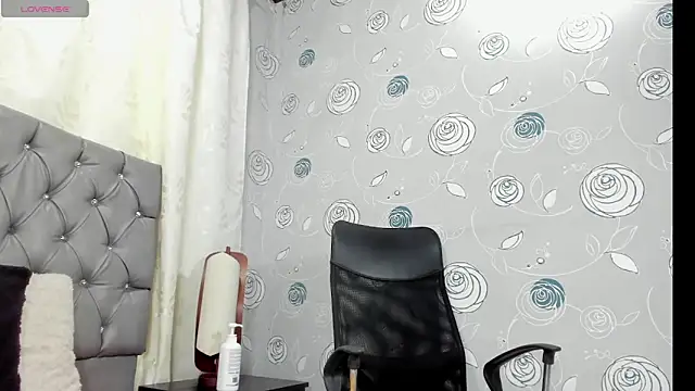 luna evaa online show from 11, 11, 2025