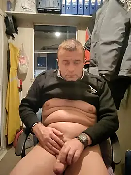 Snapshot of muscularsexy chatting on 19, 12, 2025 muscularsexy online show from 19, 12, 2025