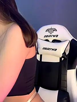 julia fly online show from 7, 1, 2026