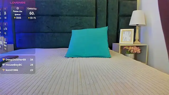 AntonellaaHot online show from 25, 1, 2025