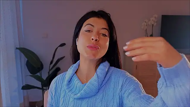 Snapshot of anabelcurvy chatting on 2, 12, 2024 anabelcurvy online show from 2, 12, 2024