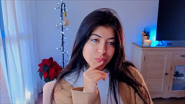 Snapshot of anabelcurvy chatting on 8, 12, 2024 anabelcurvy online show from 8, 12, 2024