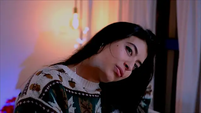 Snapshot of anabelcurvy chatting on 4, 1, 2025 anabelcurvy online show from 4, 1, 2025