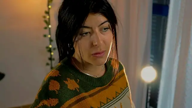 Snapshot of anabelcurvy chatting on 8, 1, 2025 anabelcurvy online show from 8, 1, 2025