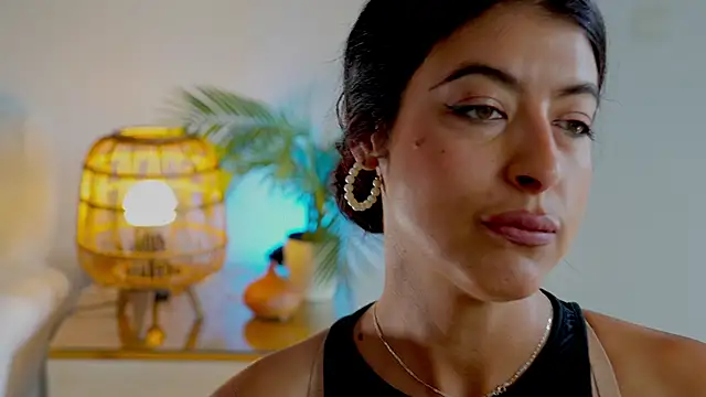 Snapshot of anabelcurvy chatting on 15, 10, 2025 anabelcurvy online show from 15, 10, 2025