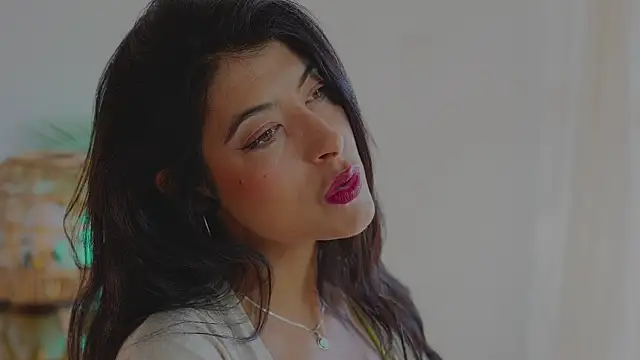 Snapshot of anabelcurvy chatting on 10, 11, 2025 anabelcurvy online show from 10, 11, 2025