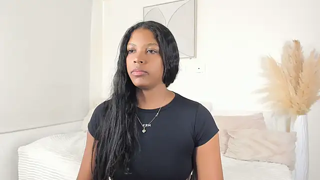 ZOEGARNER01 online show from 11, 4, 2026