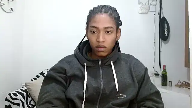 angelamarie1 online show from 27, 4, 2026