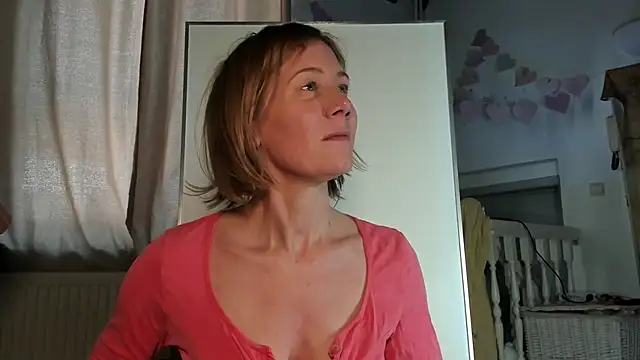 Lola Belgium online show from 16, 3, 2025