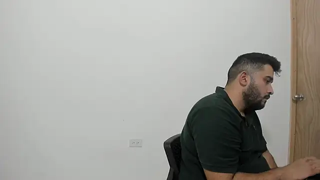 Snapshot of isearchcompany chatting on 14, 9, 2025 isearchcompany online show from 14, 9, 2025