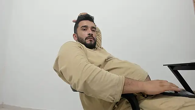 Snapshot of isearchcompany chatting on 24, 9, 2025 isearchcompany online show from 24, 9, 2025