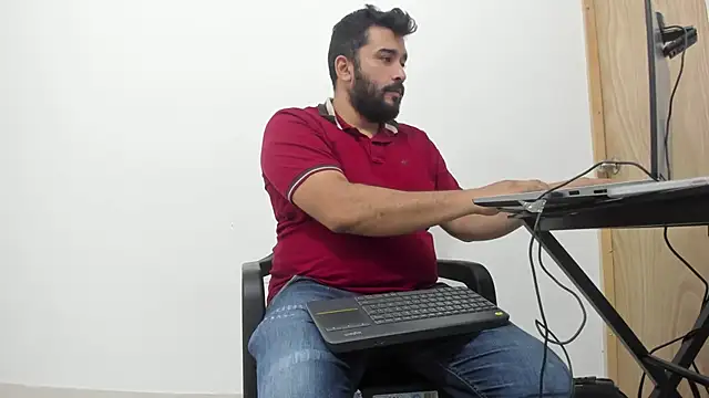 Snapshot of isearchcompany chatting on 14, 10, 2025 isearchcompany online show from 14, 10, 2025