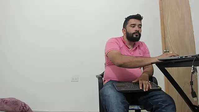 Snapshot of isearchcompany chatting on 11, 11, 2025 isearchcompany online show from 11, 11, 2025