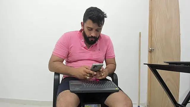 Snapshot of isearchcompany chatting on 16, 11, 2025 isearchcompany online show from 16, 11, 2025